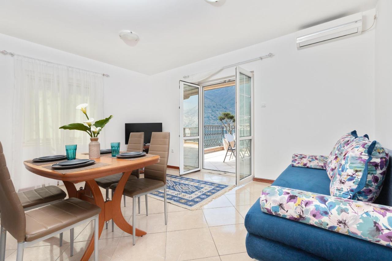 Promenade Rose Apartment Котор Екстериор снимка