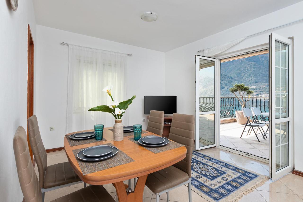 Promenade Rose Apartment Котор Екстериор снимка