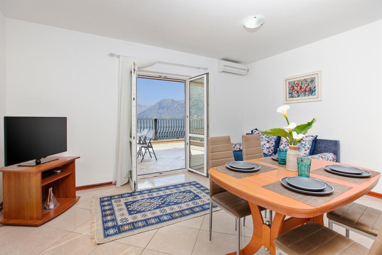Promenade Rose Apartment Котор Екстериор снимка